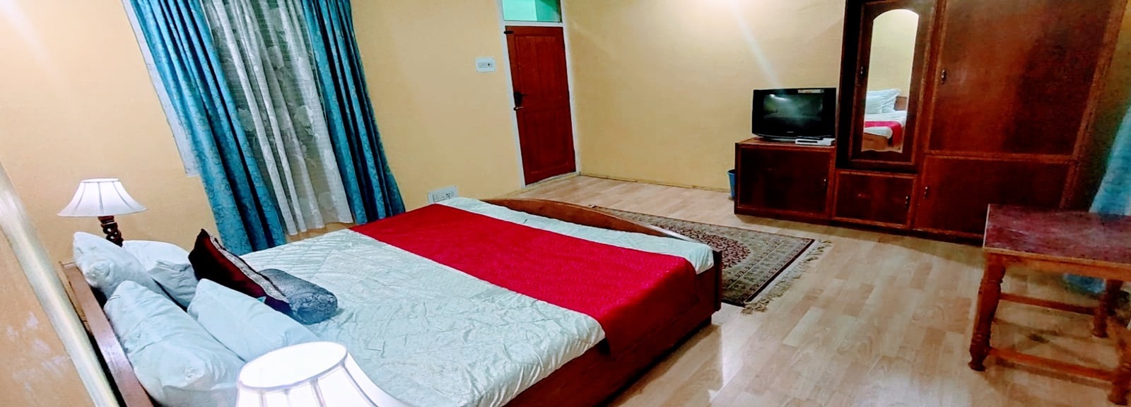corner bedroom