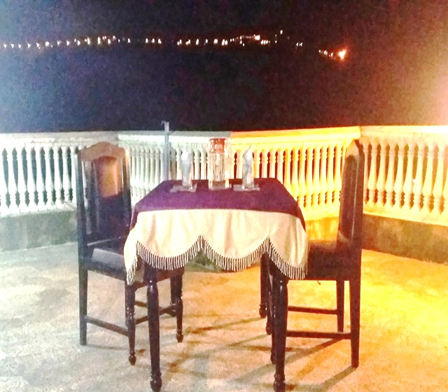 lake view hotel 